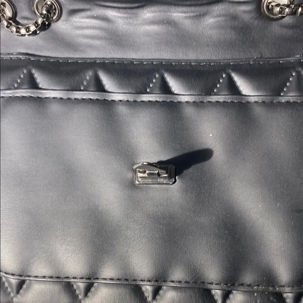 Black Quilted Chain Shoulder Bag